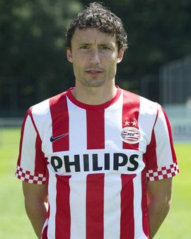 赫内斯：和伯利交流时他随口就能提到半个亿；相信于帕会续约